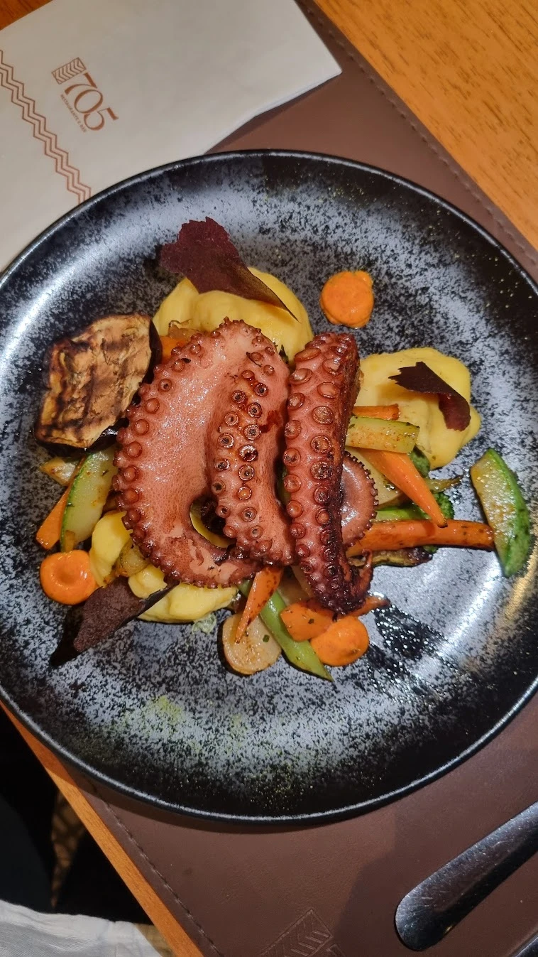Grilled octopus — Original photo